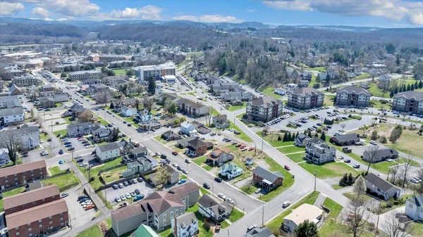 $1,999,999 | 1201-1217 Fairfax St Acc, Radford, VA 24141