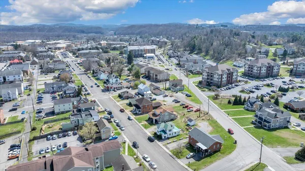 $1,999,999 | 1201-1217 Fairfax St Acc, Radford, VA 24141