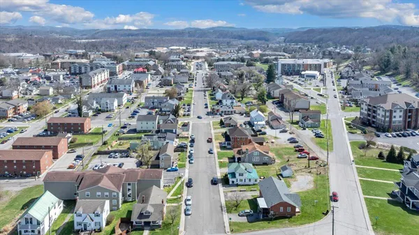 $1,999,999 | 1201-1217 Fairfax St Acc, Radford, VA 24141