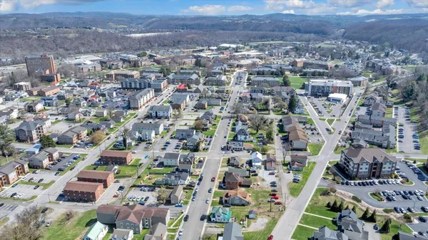 $1,999,999 | 1201-1217 Fairfax St Acc, Radford, VA 24141