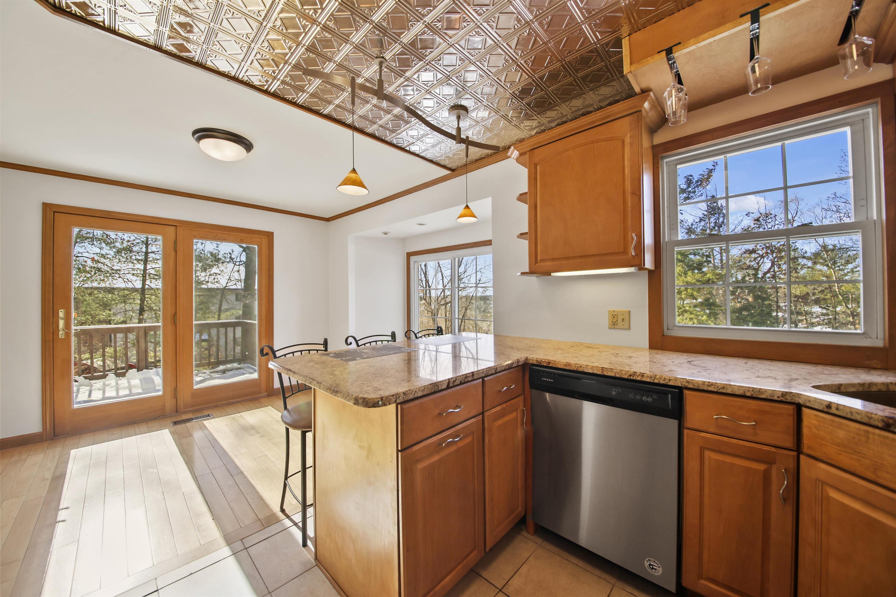 95 Cannongate III Road, Unit 3 Nashua, NH 03063 - Photo 4 of 28
