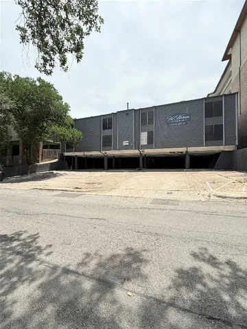 $249,900 | 2704 Salado Street, Unit 207, Austin, TX 78705
