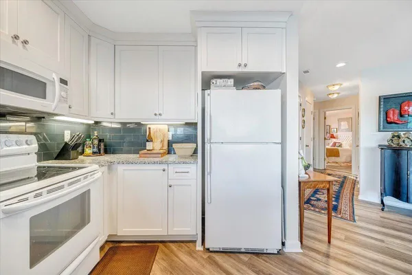 $575,000 | 75 Woodbridge Circle, Unit 1114, Moneta, VA 24121