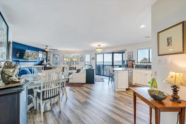 $575,000 | 75 Woodbridge Circle, Unit 1114, Moneta, VA 24121