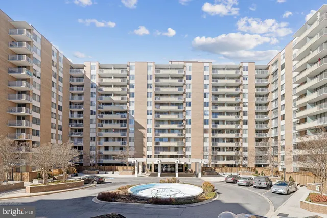 $479,990 | 3001 Veazey Street Northwest, Unit 116, Washington, DC 20008