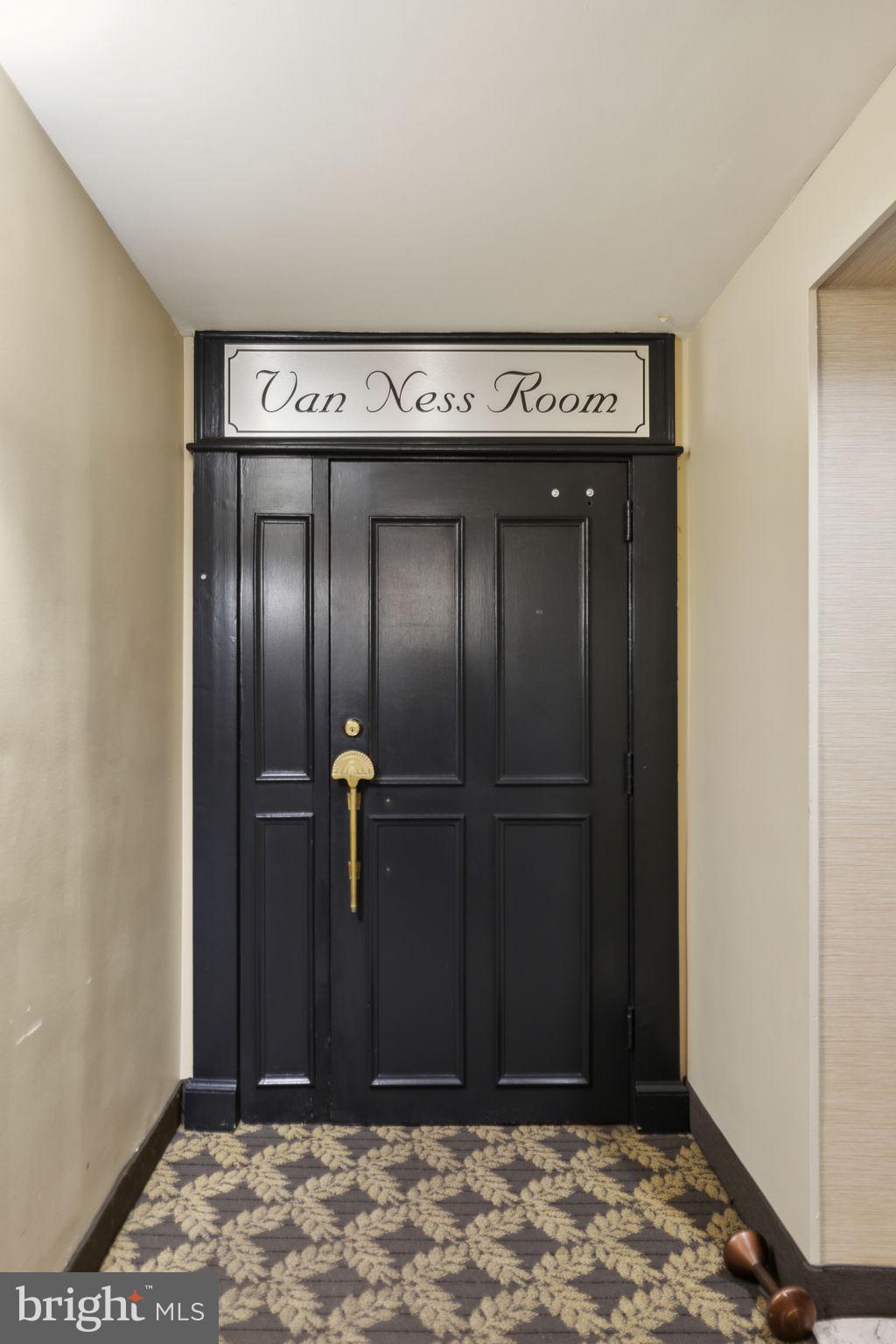 3001 Veazey Street Northwest, Unit 116 Washington, DC 20008 - Photo 34 of 40 a view of an entryway