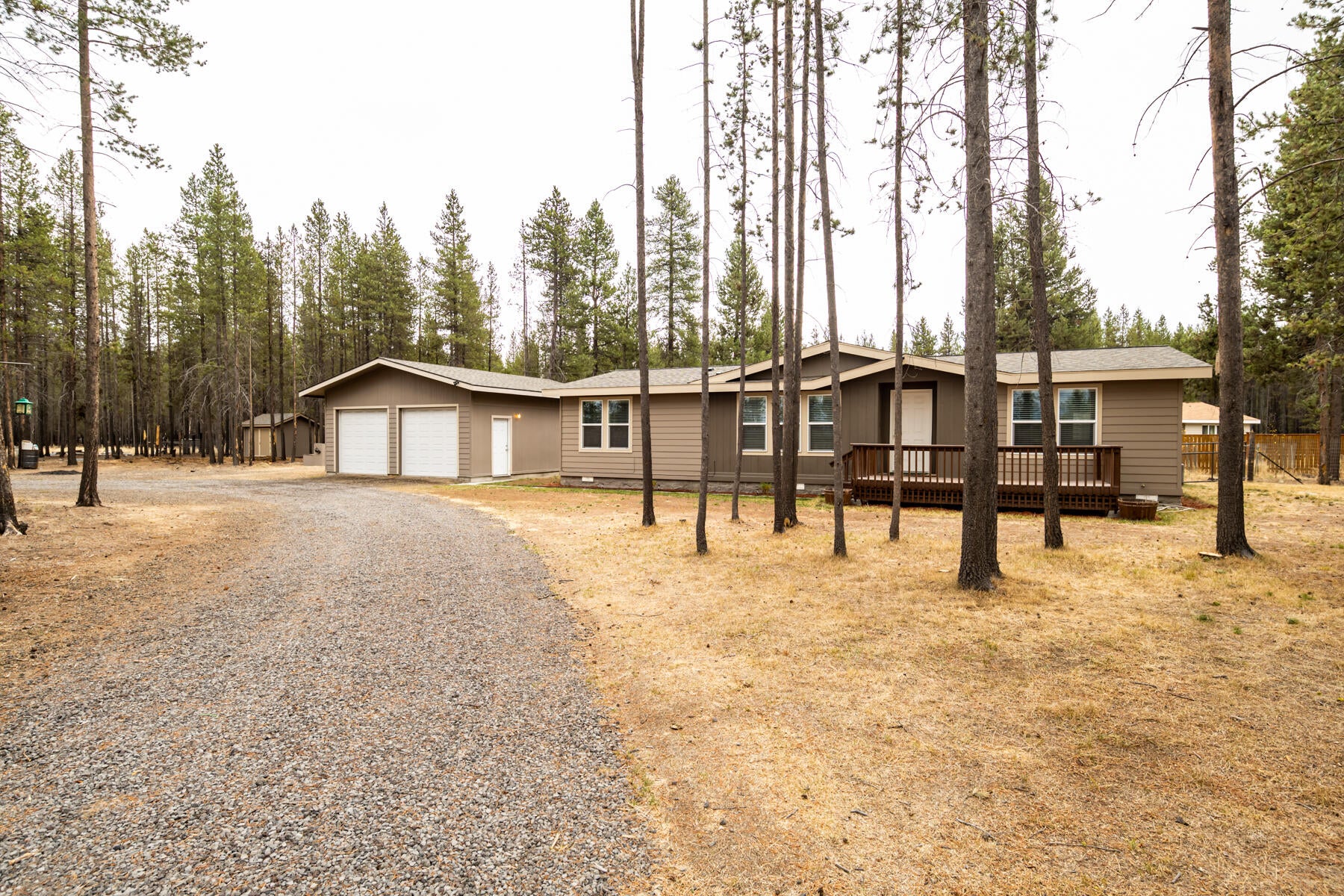 7706 Howard Road La Pine, OR 97739 - Photo 4 of 40 JH5_5007
