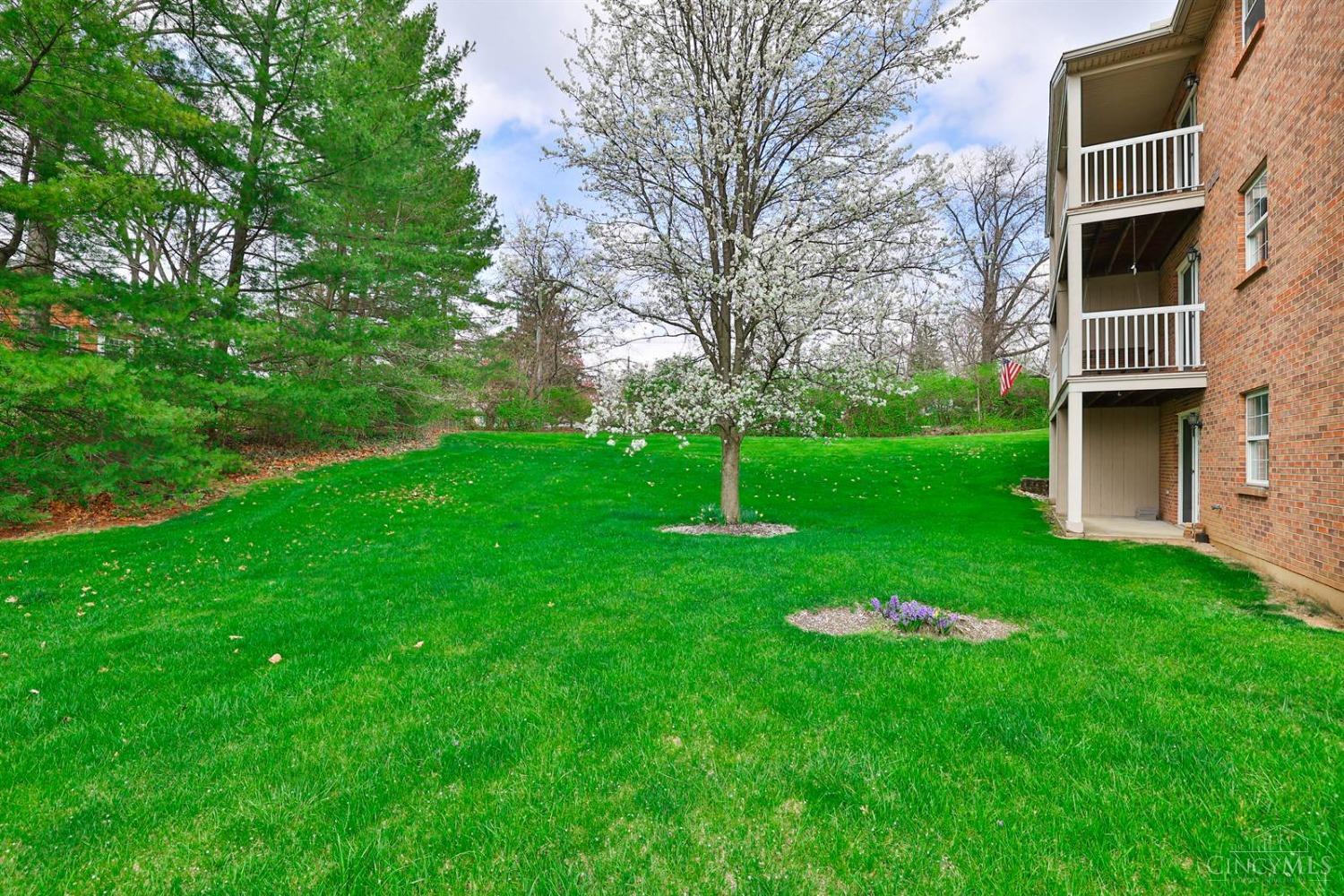 3721 Galbraith Road, Unit A Cincinnati, OH 45247 - Photo 37 of 42 Gallery Image 37