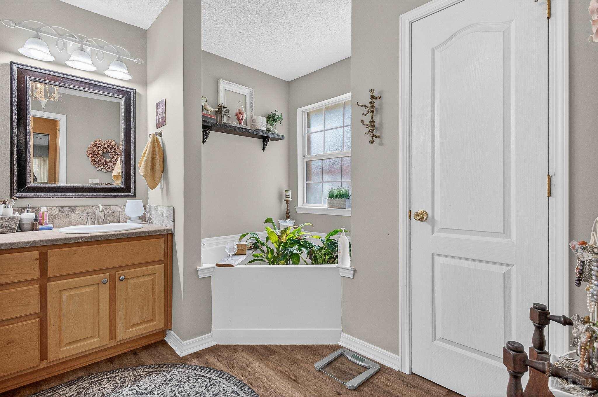 5733 Mill Pond Lane Milton, FL 32583 - Photo 16 of 31