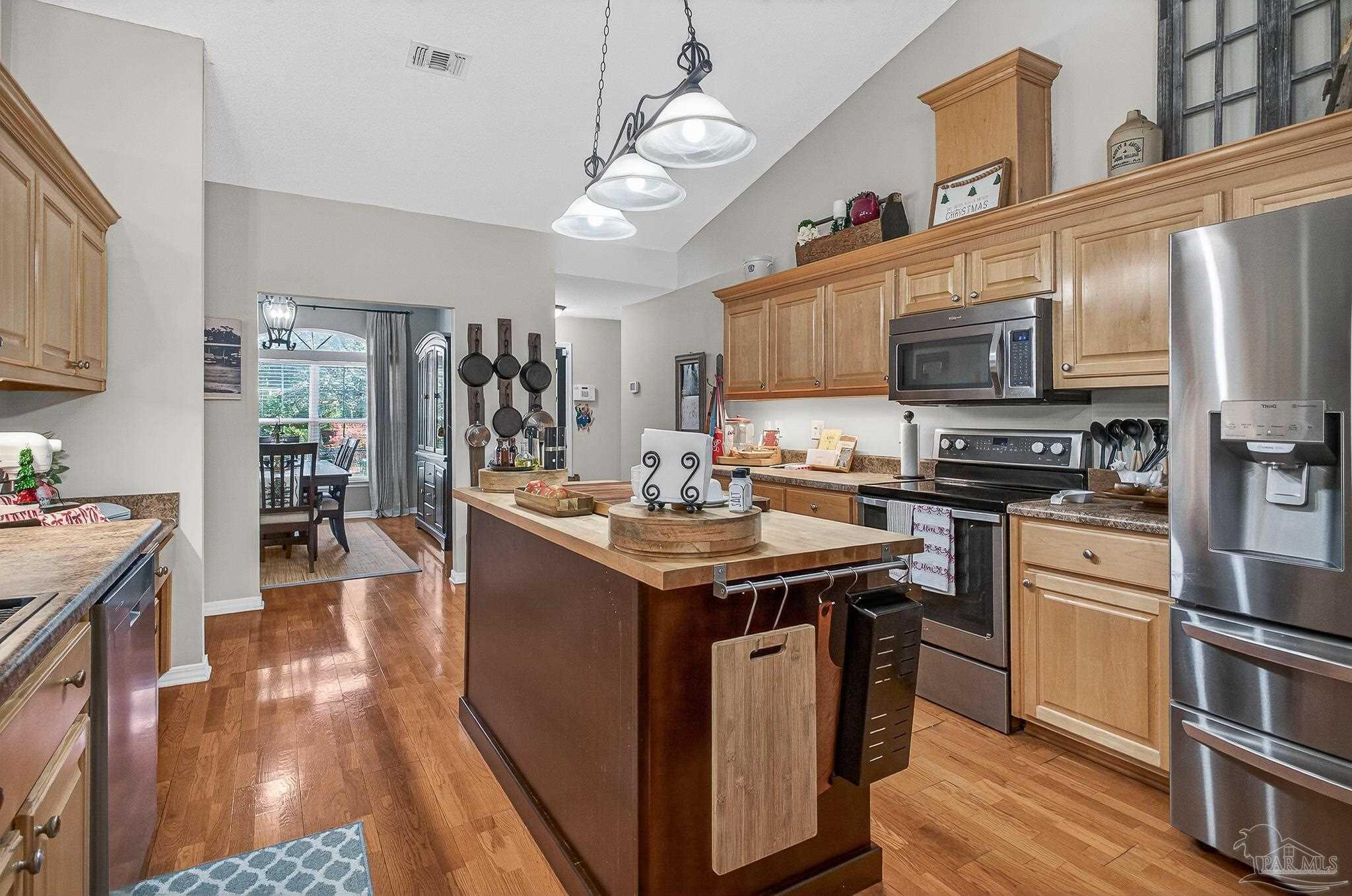 5733 Mill Pond Lane Milton, FL 32583 - Photo 10 of 31