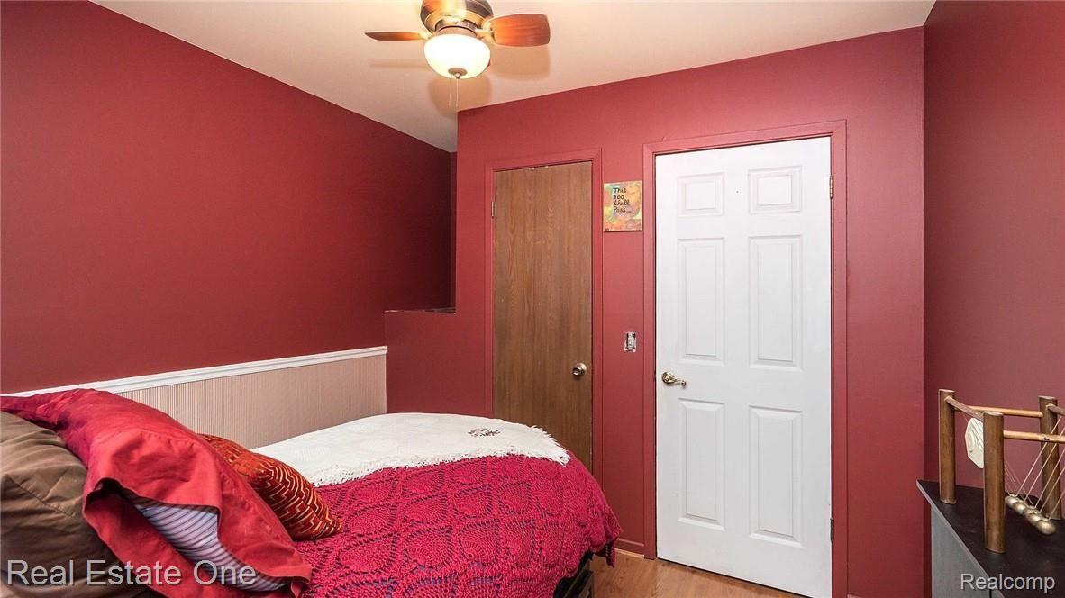 4110 Mapleleaf Road Waterford, MI 48328 - Photo 22 of 33 036219024323_17.jpg