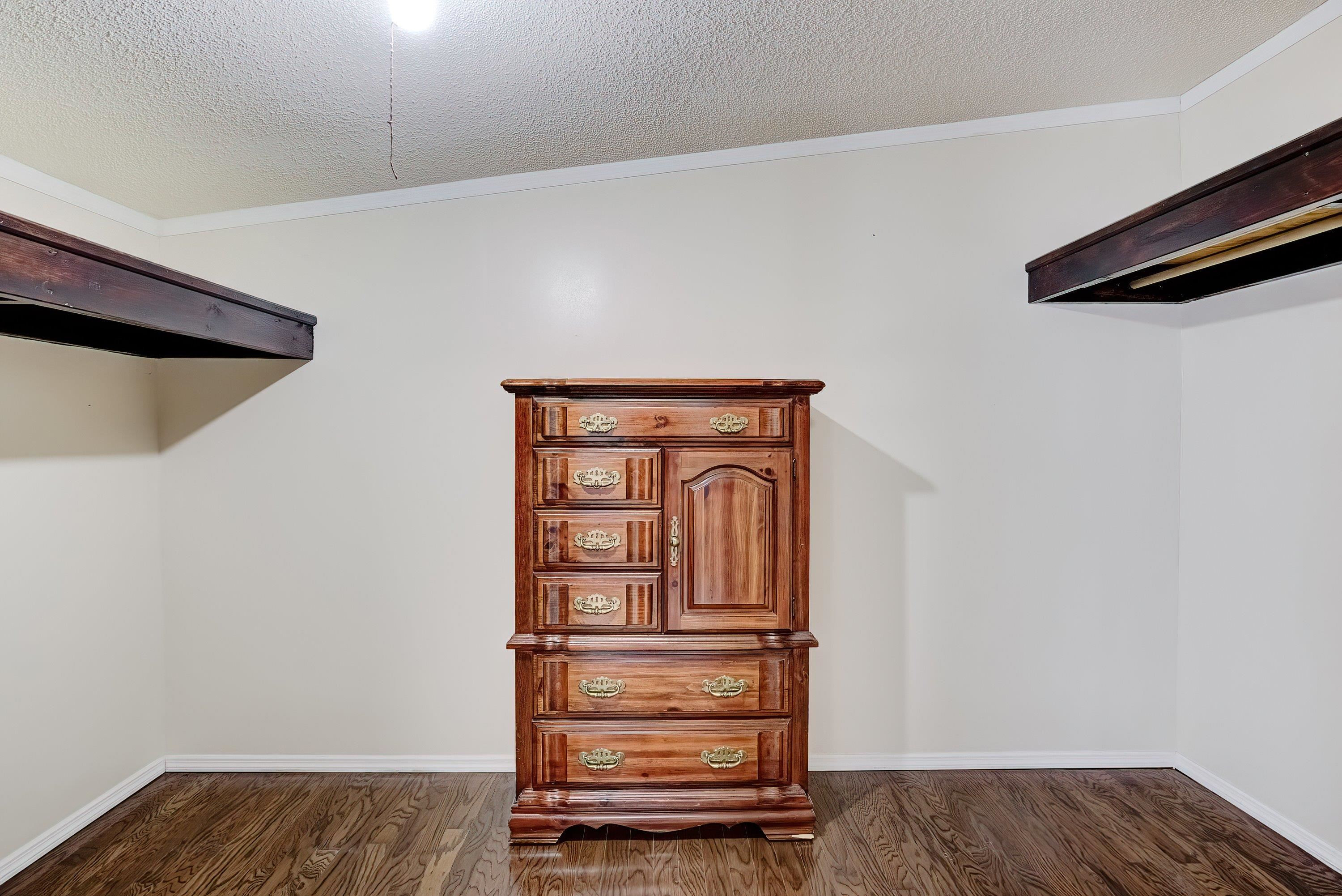 1470 River Run Road Selma, NC 27576 - Photo 29 of 54 Spacious closet