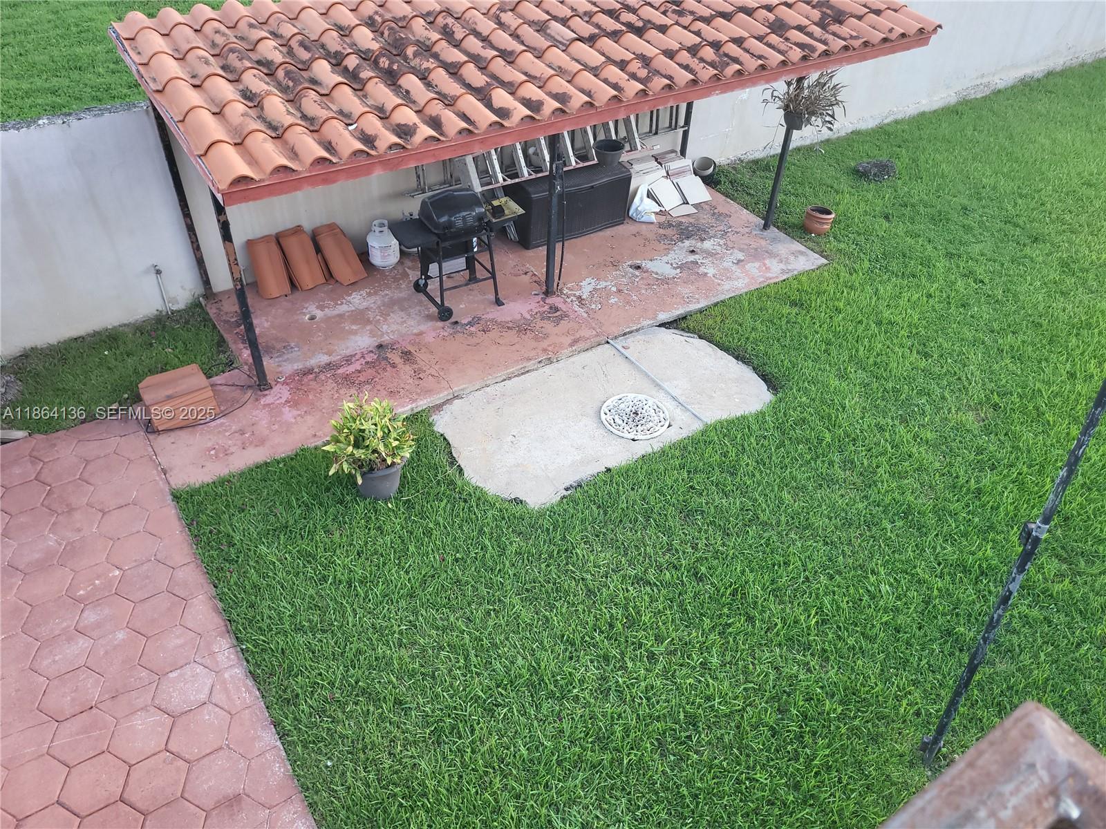 2930 Southwest 129th Avenue Miami, FL 33175 - Photo 52 of 66 was for the Dogs