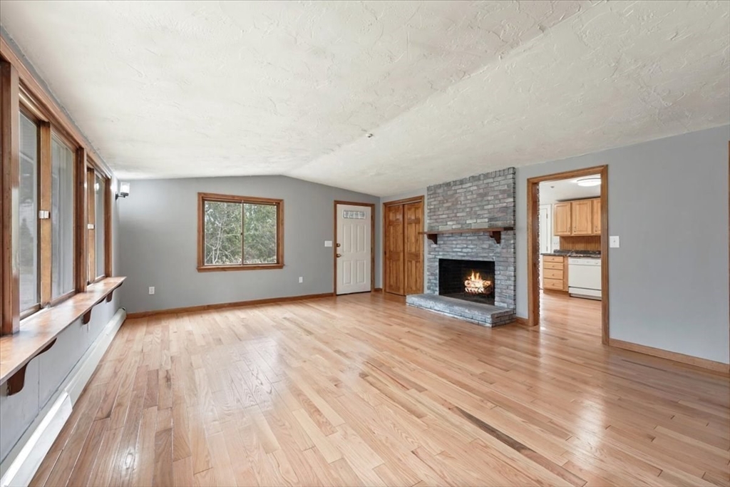 53 Jefferson Road Marshfield, MA 02050 - Photo 5 of 29 Gallery Image 5