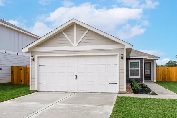 $232,900 | 15871 Berry Hl Drive, Conroe, TX 77303