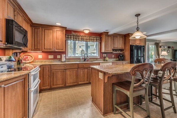48 Lothrop Road Reading, MA 01867 - Photo 15 of 30 Gallery Image 15