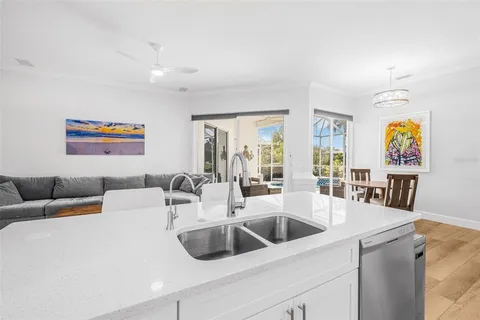 $955,000 | 4612 Barracuda Drive, Bradenton, FL 34208