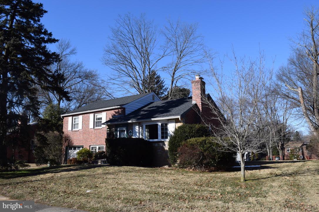305 Landsende Road Devon, PA 19333 - Photo 2 of 45