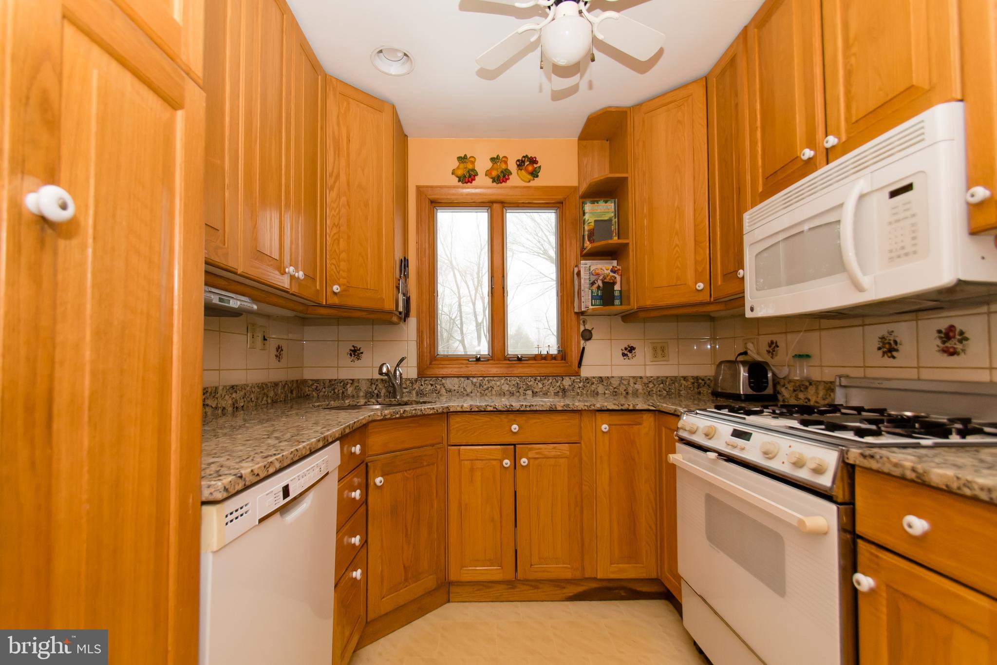 305 Landsende Road Devon, PA 19333 - Photo 11 of 45
