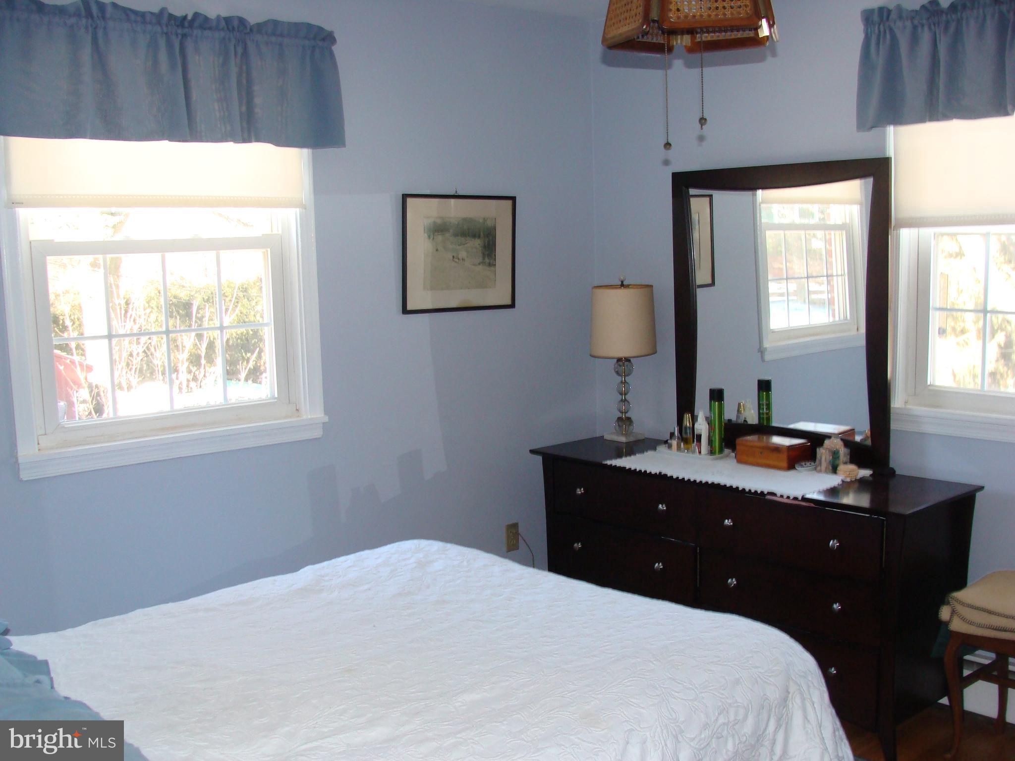 305 Landsende Road Devon, PA 19333 - Photo 15 of 45 Main bedroom