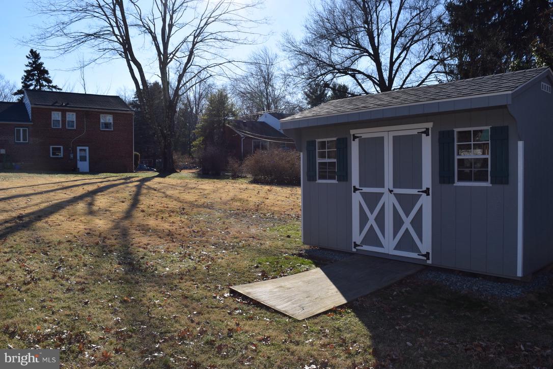 305 Landsende Road Devon, PA 19333 - Photo 41 of 45