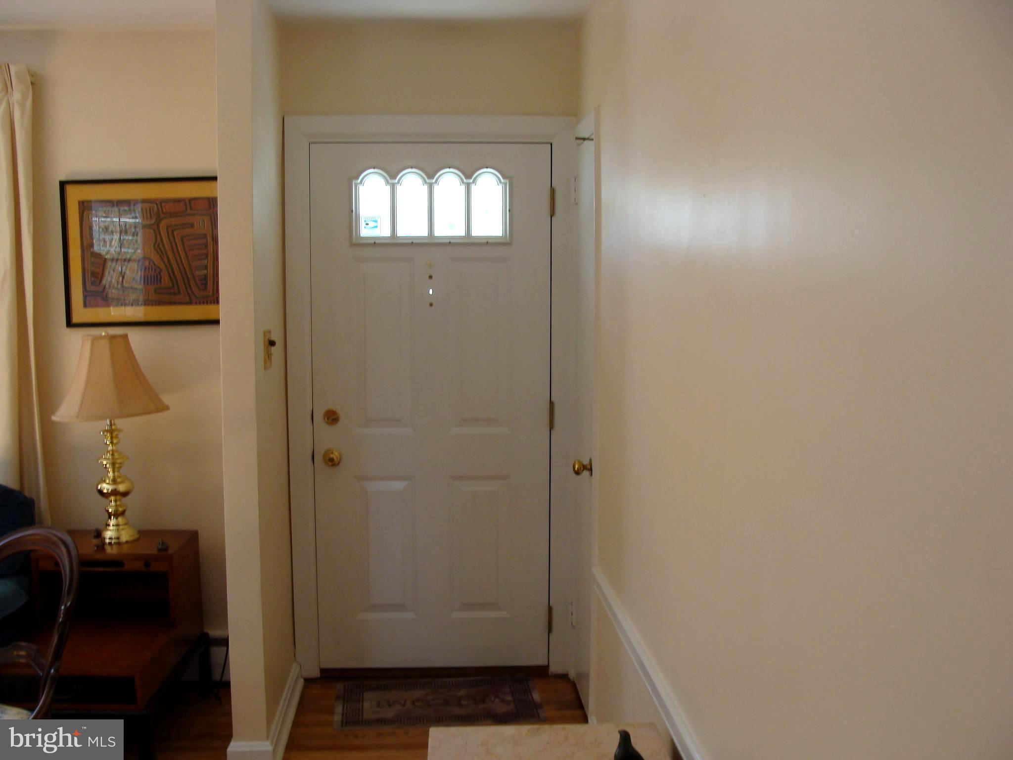 305 Landsende Road Devon, PA 19333 - Photo 7 of 45 Hallway