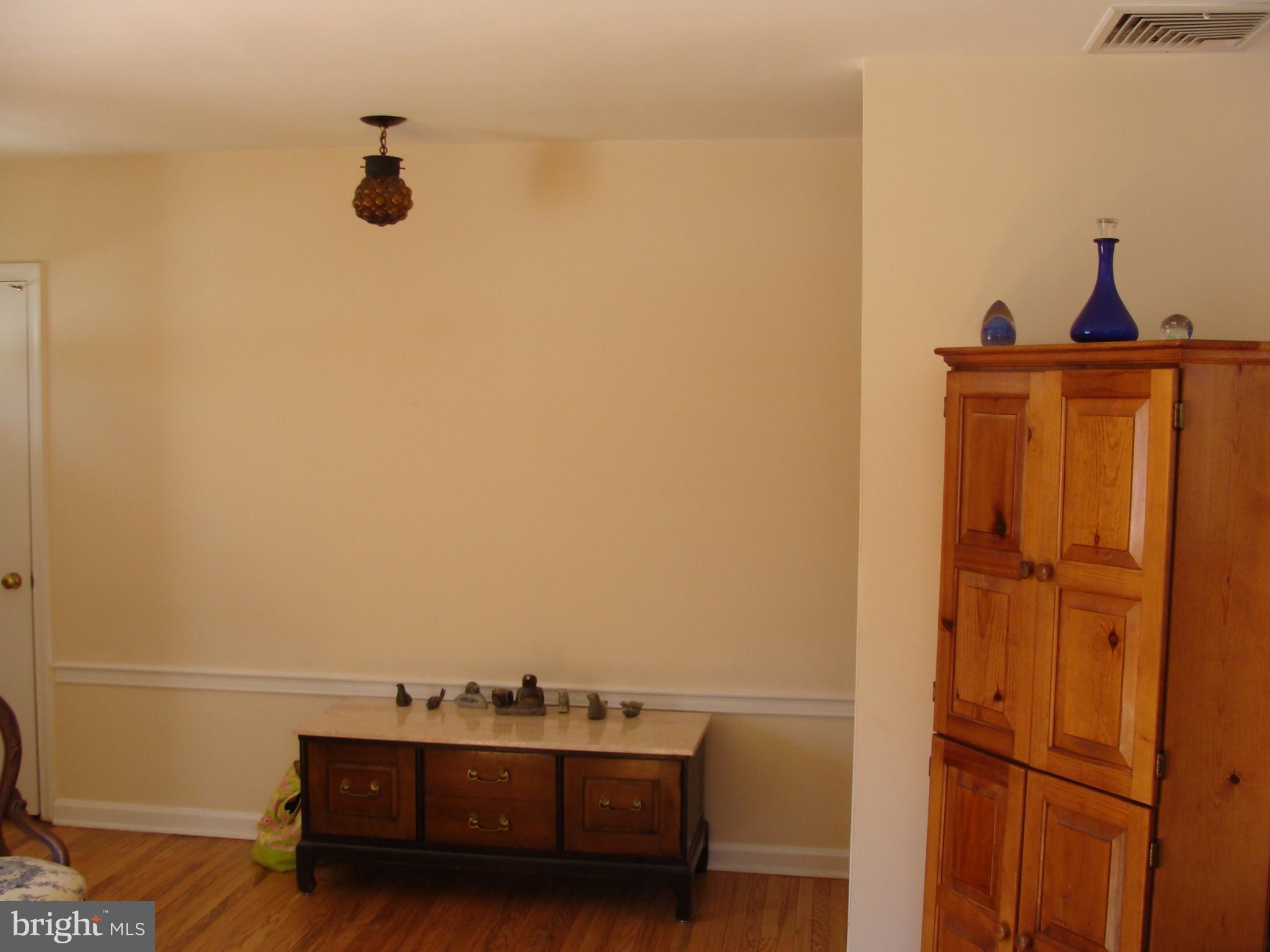 305 Landsende Road Devon, PA 19333 - Photo 8 of 45 Hallway