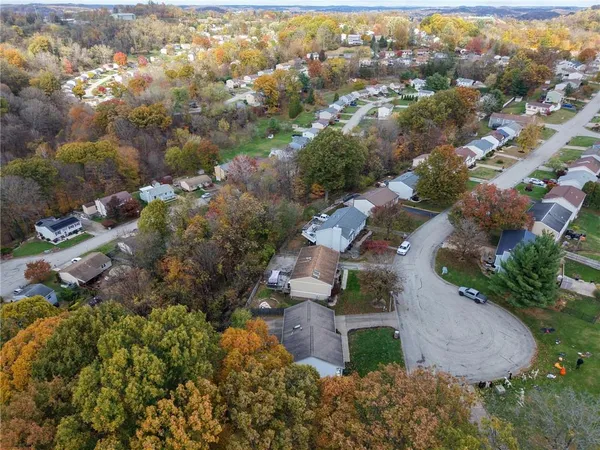 $325,000 | 421 Rampart Boulevard, New Kensington, PA 15068