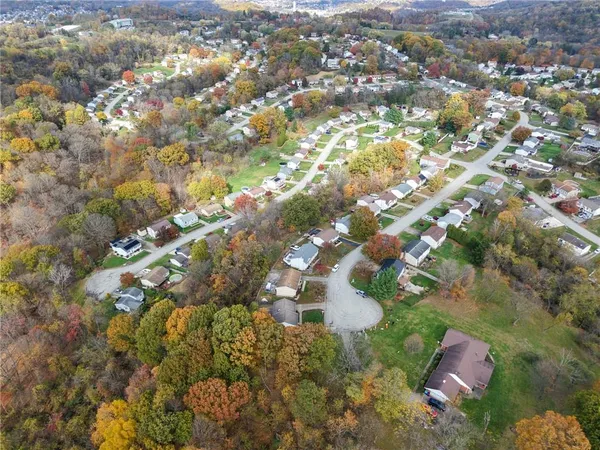 $325,000 | 421 Rampart Boulevard, New Kensington, PA 15068