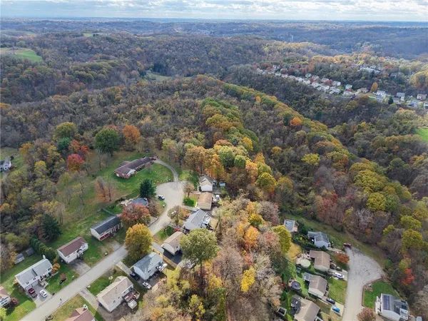 $325,000 | 421 Rampart Boulevard, New Kensington, PA 15068
