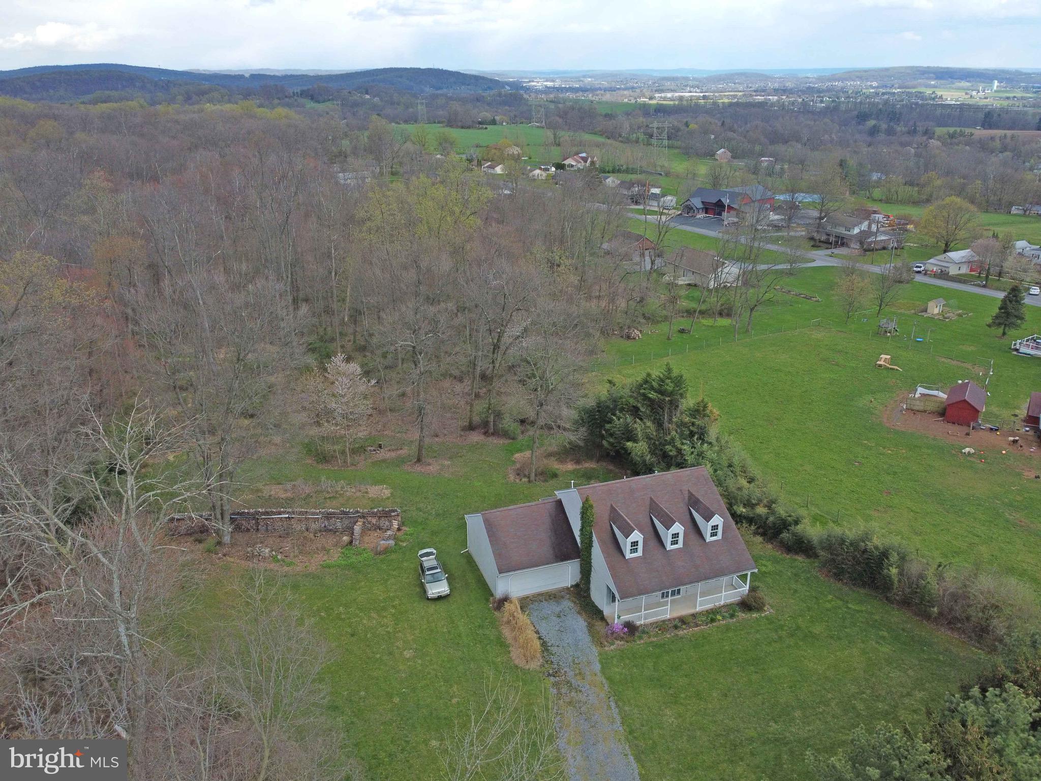 580 Mountain Road Denver, PA 17517 - Photo 4 of 39