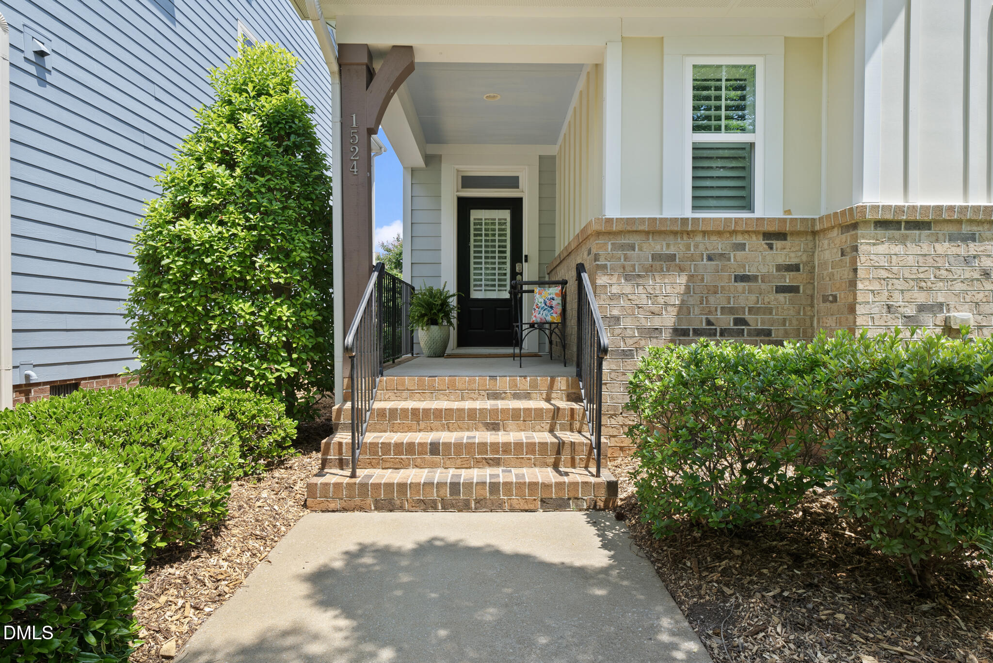 1524 Crafton Way Raleigh, NC 27607 - Photo 5 of 46 DSC03378