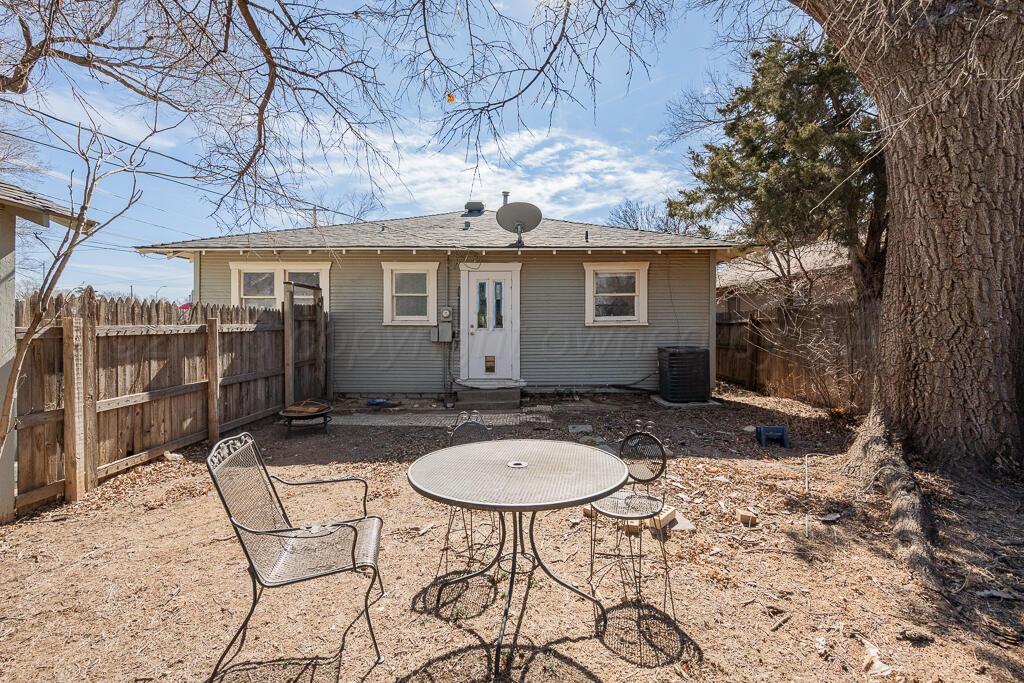 1012 Southwest 16th Avenue Amarillo, TX 79102 - Photo 23 of 24 backyard 2