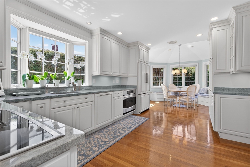16 Lancaster Road Newton, MA 02458 - Photo 8 of 24