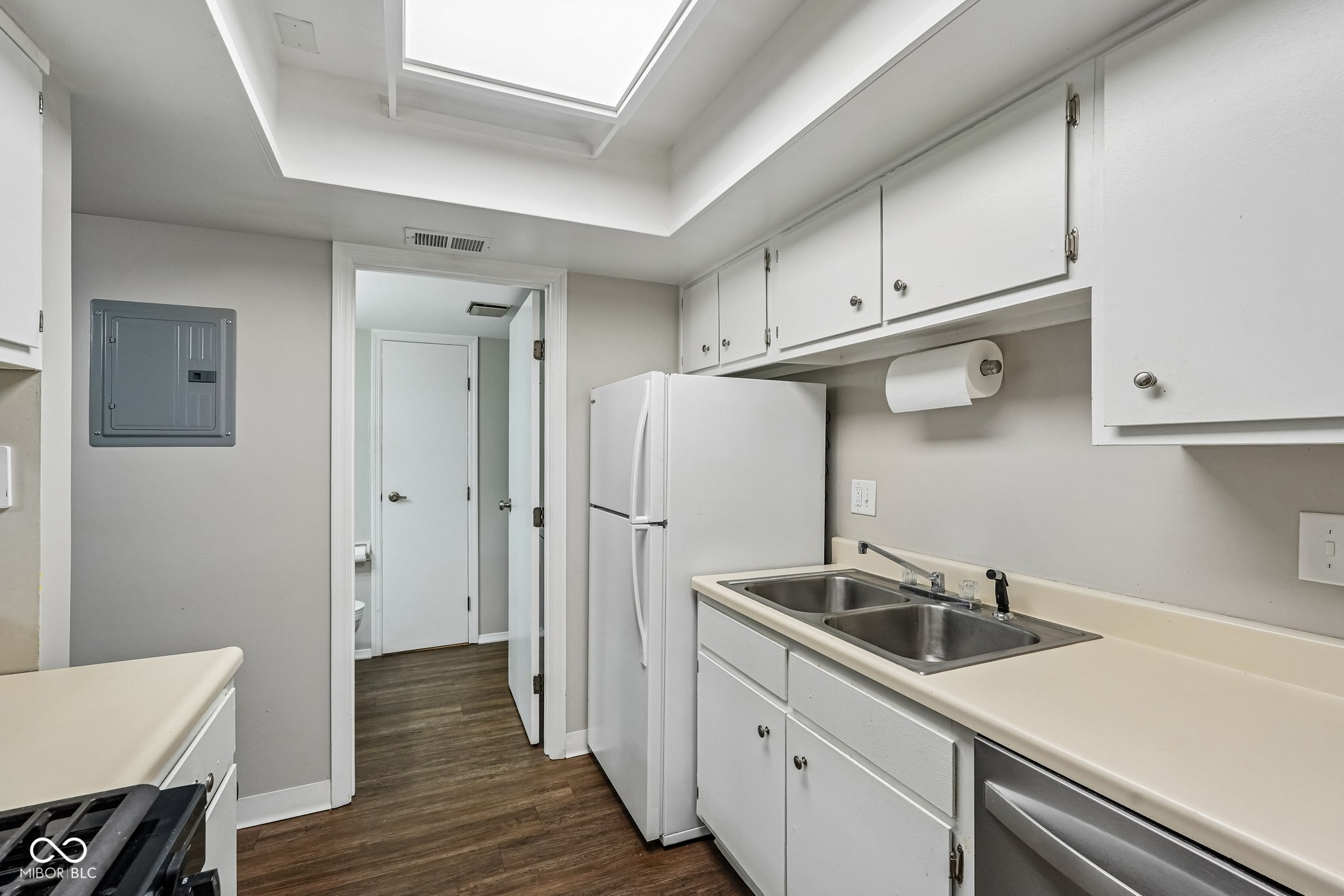 3962 Braddock Road Indianapolis, IN 46268 - Photo 12 of 41 Gallery Image 12