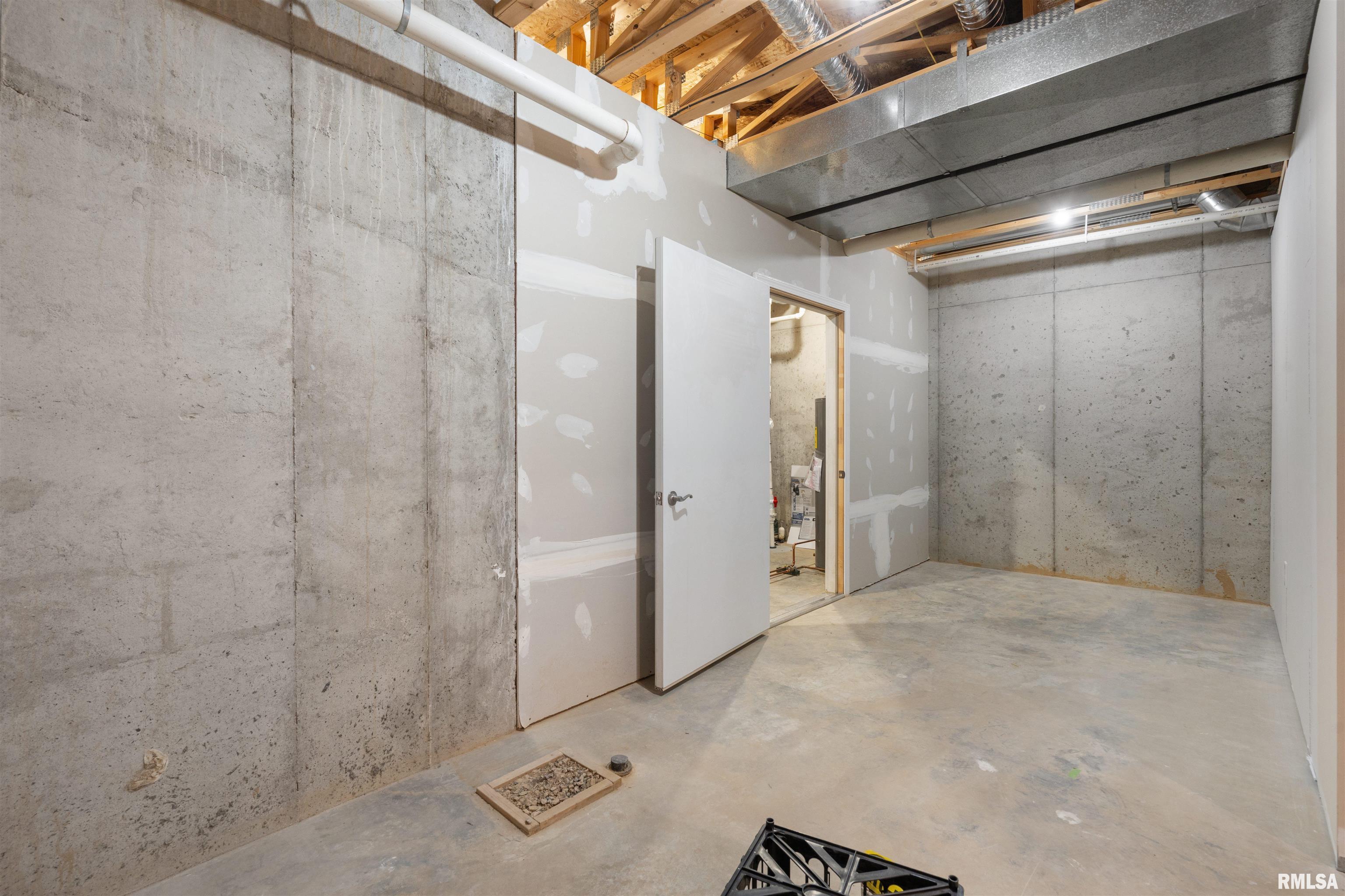 1101 2nd Street Moline, IL 61265 - Photo 19 of 27