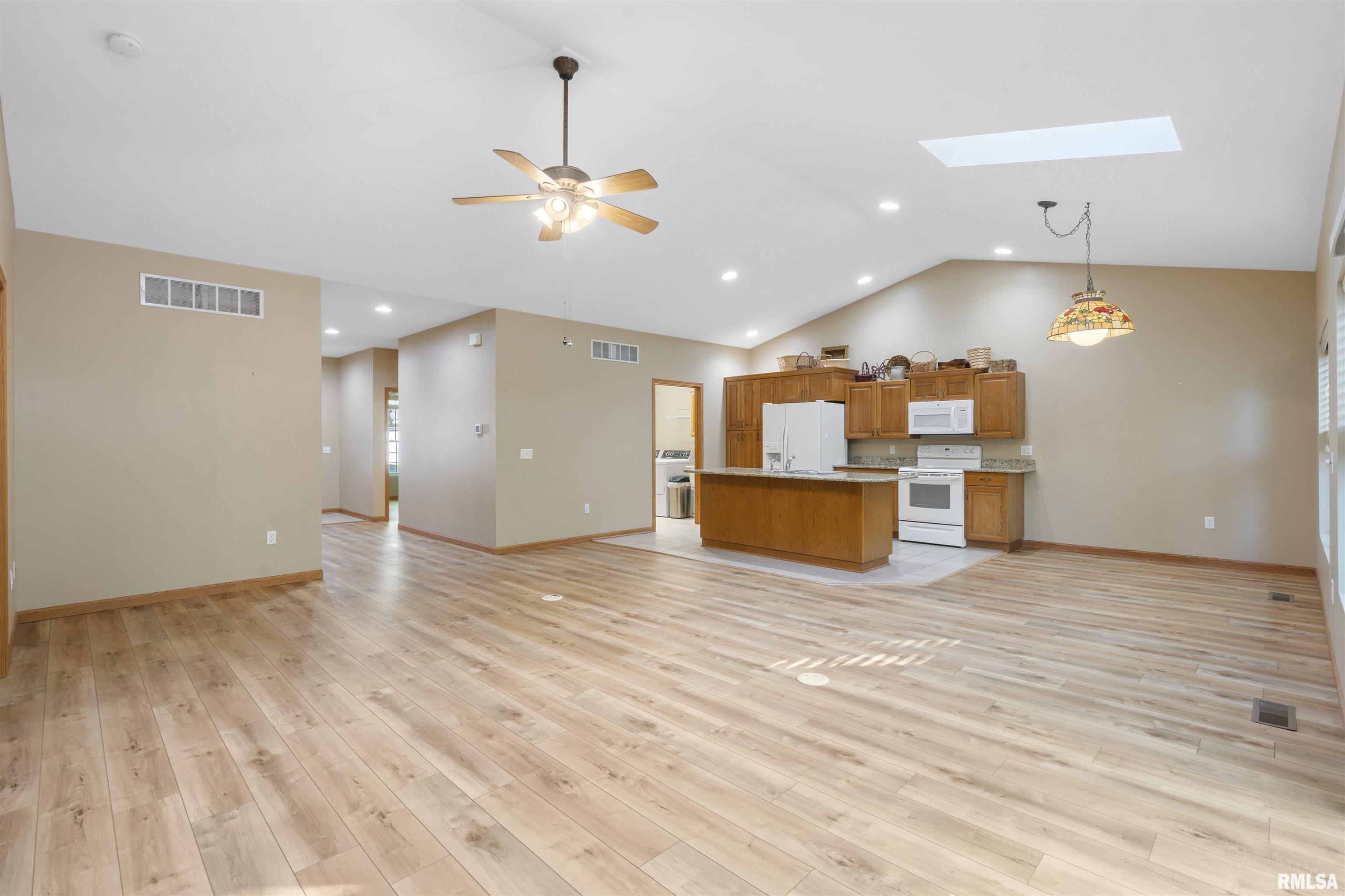 1101 2nd Street Moline, IL 61265 - Photo 6 of 27