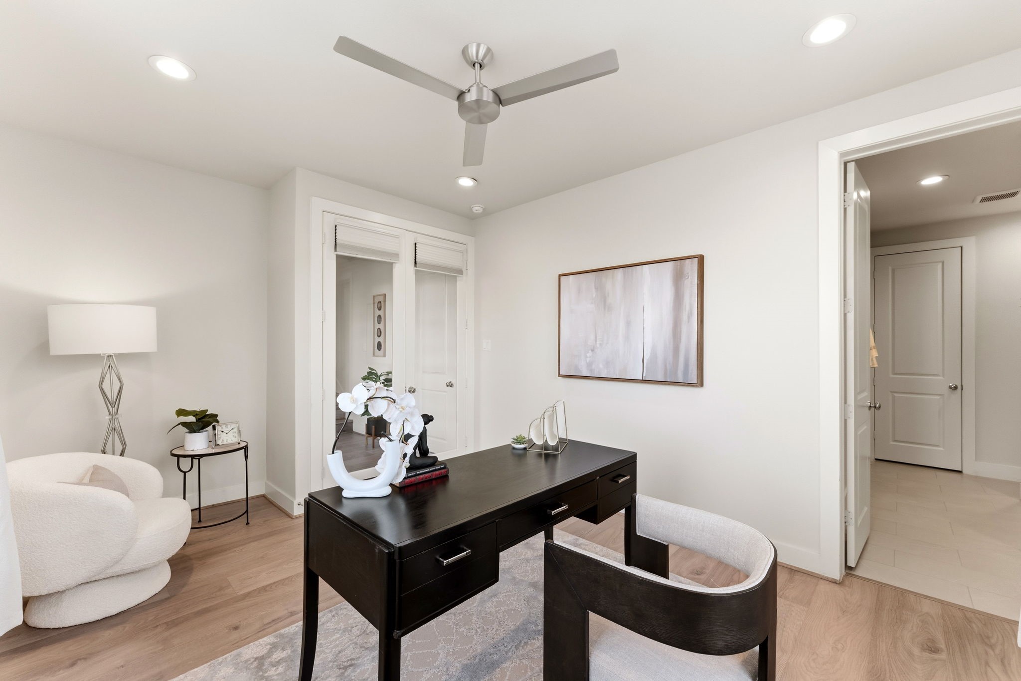 1361 Moy Street Houston, TX 77007 - Photo 11 of 37