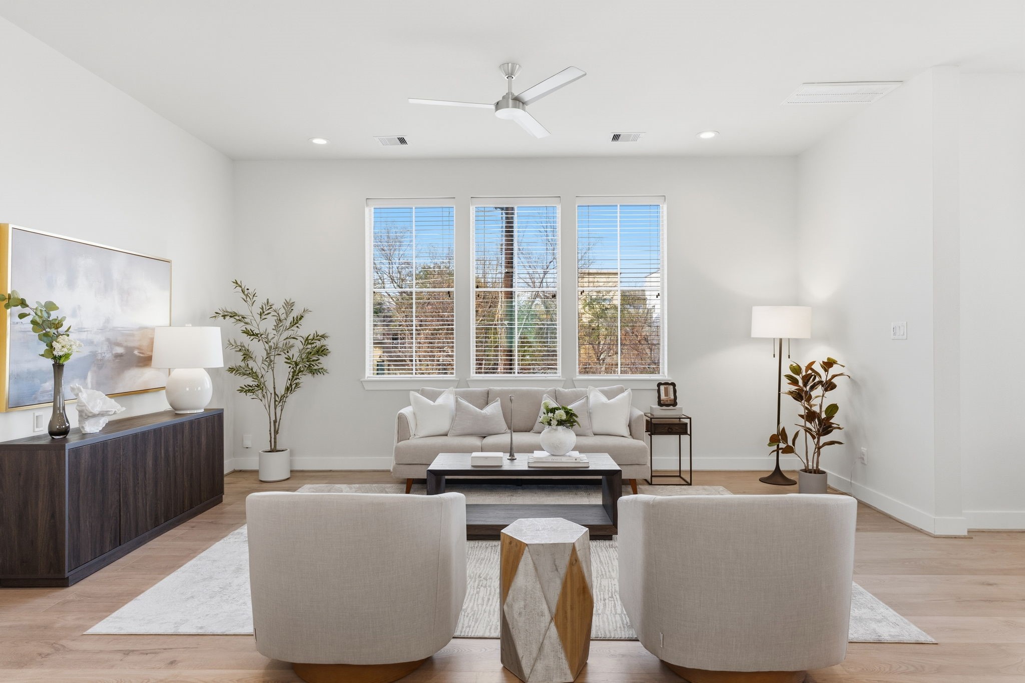 1361 Moy Street Houston, TX 77007 - Photo 14 of 37