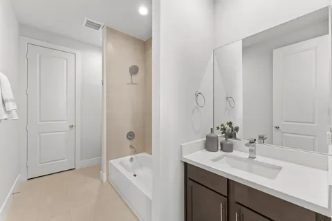 $450,000 | 1361 Moy Street, Houston, TX 77007