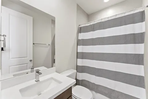 $450,000 | 1361 Moy Street, Houston, TX 77007