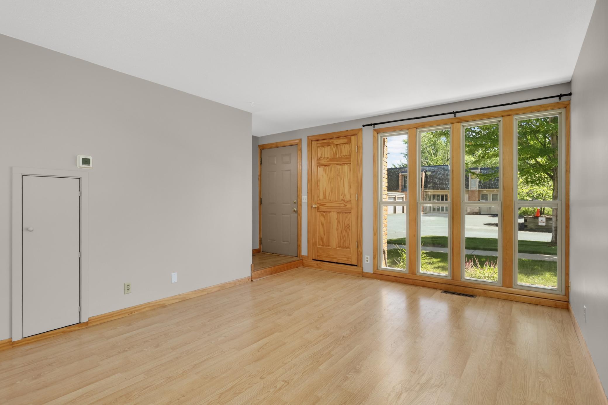 6425 Barrie Road Edina, MN 55435 - Photo 5 of 25