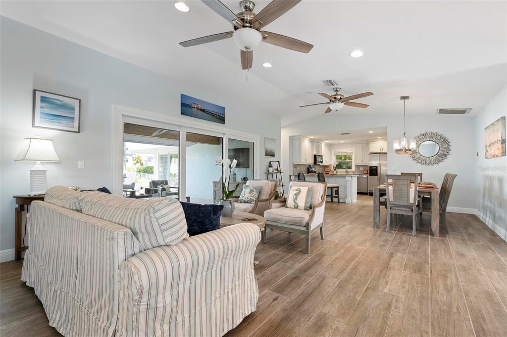 607 North Point Drive Holmes Beach, FL 34217 - Photo 12 of 81