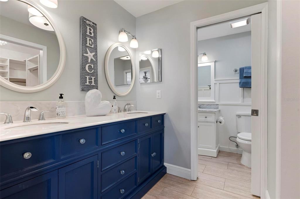607 North Point Drive Holmes Beach, FL 34217 - Photo 29 of 81