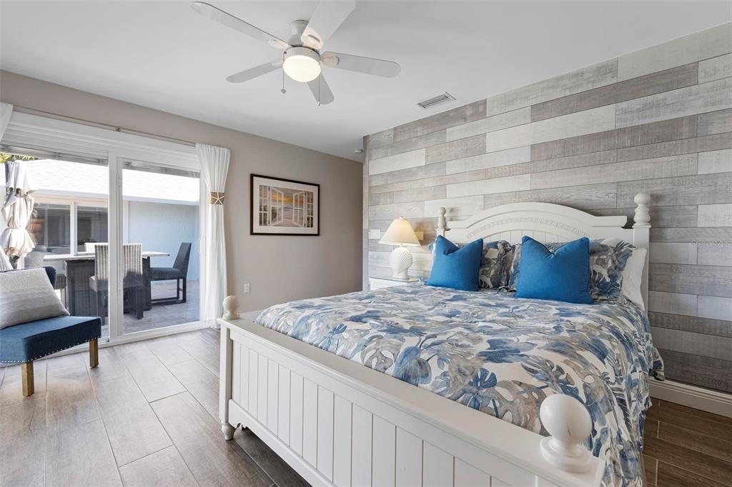 607 North Point Drive Holmes Beach, FL 34217 - Photo 34 of 81