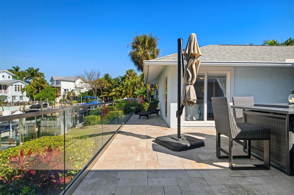 607 North Point Drive Holmes Beach, FL 34217 - Photo 43 of 81