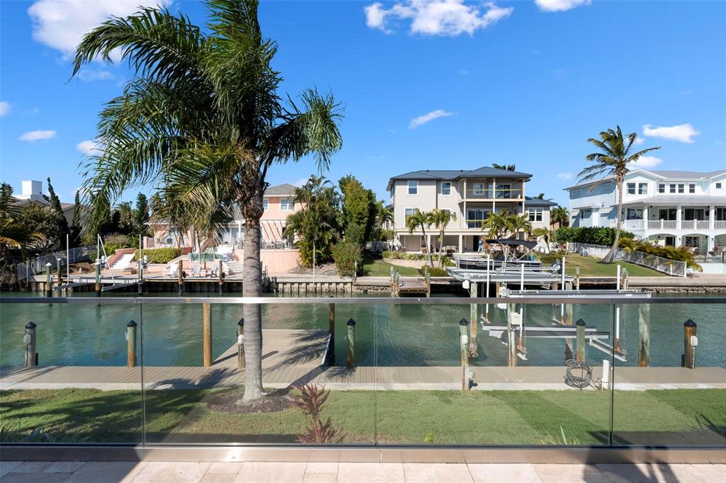 607 North Point Drive Holmes Beach, FL 34217 - Photo 50 of 81