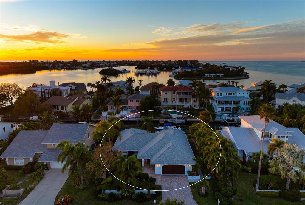 607 North Point Drive Holmes Beach, FL 34217 - Photo 57 of 81
