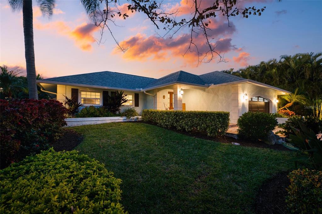 607 North Point Drive Holmes Beach, FL 34217 - Photo 67 of 81