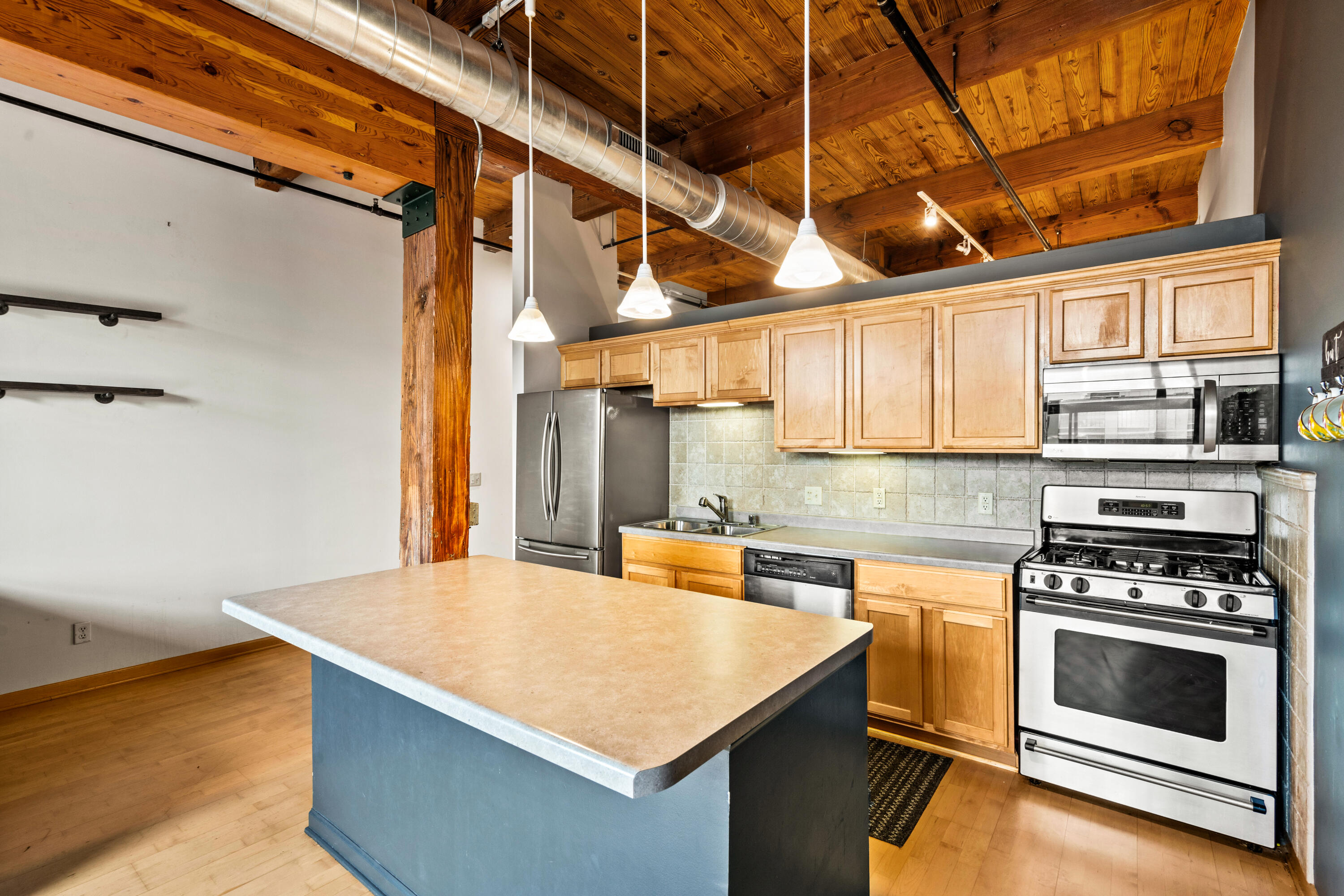 200 South Water Street, Unit 307 Milwaukee, WI 53204 - Photo 3 of 19 Living/Kitchen